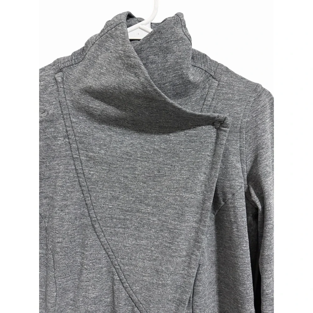 Lululemon That's A Wrap‎ Sweater Jacket Heathered Snow Slub Coal Women's Size 4